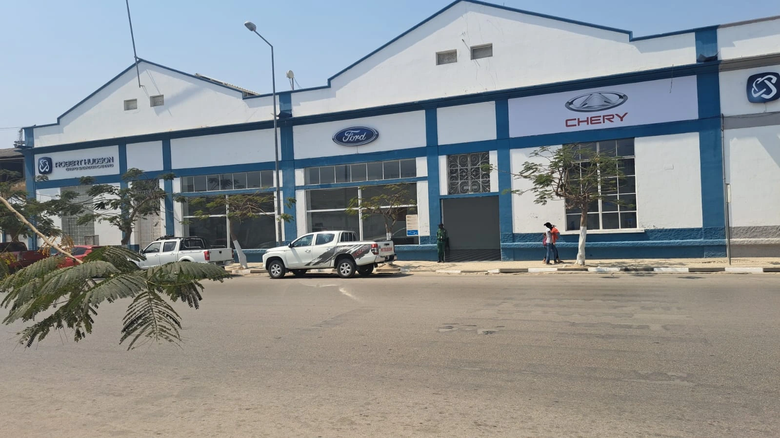 SHOWROOM MARCAS - LOBITO